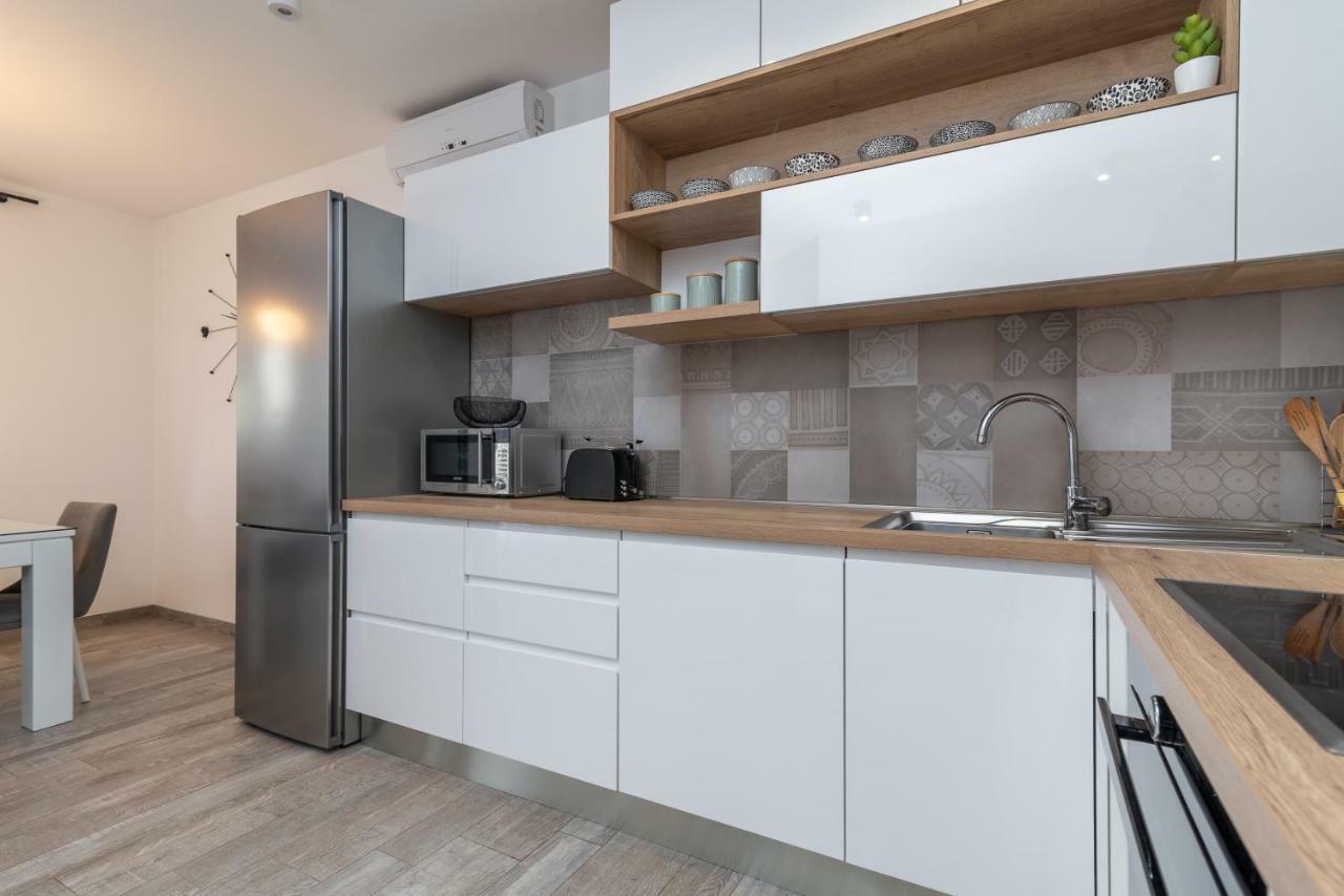 Apartment Ferias Трогир Экстерьер фото