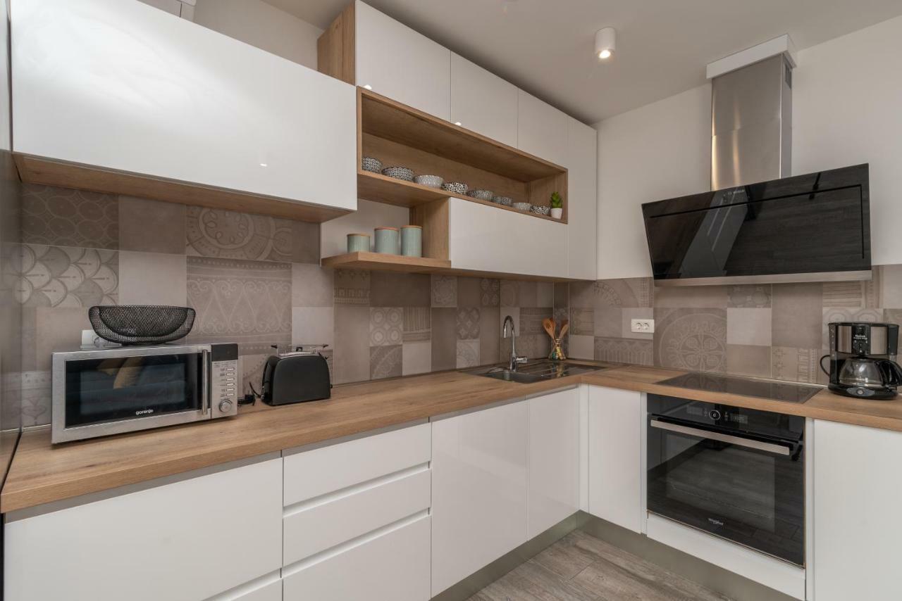 Apartment Ferias Трогир Экстерьер фото